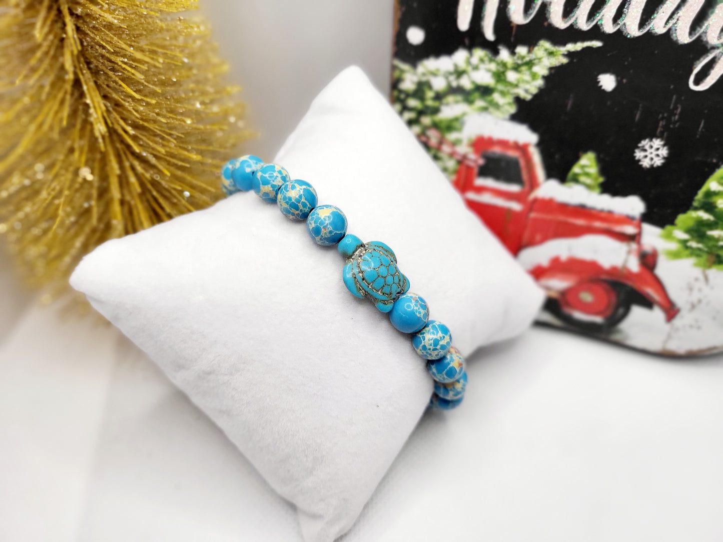 Aqua turtle beaded bracelet